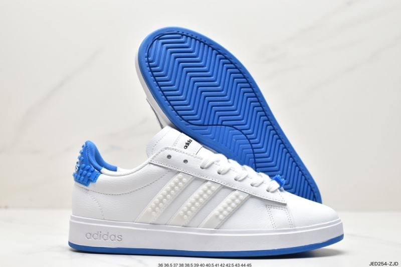 Adidas Sneakers